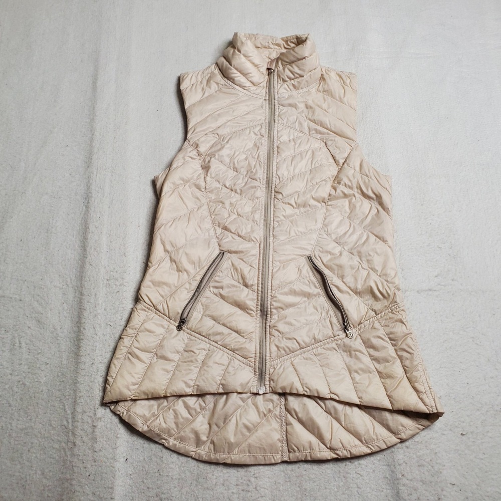 Lululemon Womens Fluff Off Vest Beige Quilted Chevron Puffer Lightweight Size 6